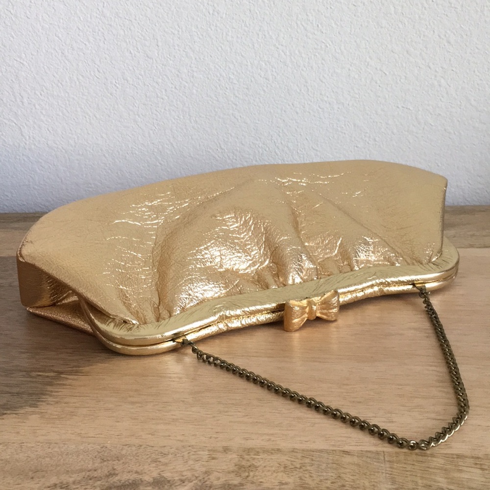 VINTAGE gold bow kisslock clutch evening purse bag